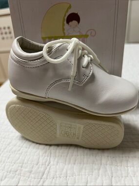NIB Tip Top Kids Baby Boy White Matte Dress Shoes Size 5